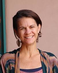 Leanne Rogers's Instagram, Twitter & Facebook