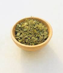 Kasuri methi refers to dried methi leaves (fenugreek leaves). Buy Fenugreek Leaves Online Kasoori Methi Planetspices Com Planet Spices