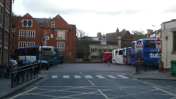 File:Oxford Gloucester Green coach station.JPG - Wikimedia Commons