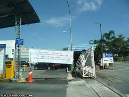 Check trip schedule and travel distance. How To Drive To Bukit Kayu Hitam And Take A Taxi To Hat Yai Thailand