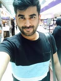 Adil Ibrahim's Instagram, Twitter & Facebook