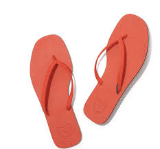 Summer is almost upon us, which means you officially have the okay to swap your sneaks and chelsea boots for something a little bit more breathable. The 14 Best Women S Flip Flops Of 2021 According To Avid Travelers