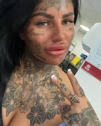 Mum who got face tattoos to beat drugs gets them covered up