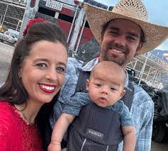 Keely Sutherland's Instagram, Twitter & Facebook