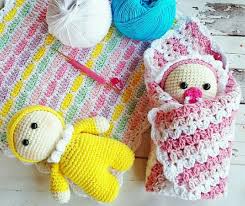 Amigurumi Orgu Oyuncak Modelleri Amigurumi Orgu Oyuncak Emzikli Bebek Modeli Tarifi Anlatimli Oyuncak Bebek Orme Sapkalar