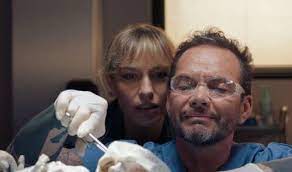 Alors qu'il craint que sa compagne ne le prenne mal, la fille delcourt se dit certaine. Demain Nous Appartient En Avance Guillaume Le Frere De Thomas Delcourt Est Mort Le Resume Integral De L Episode 507 Du 15 Juillet 2019 Video