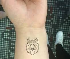 Geometrik Kurt Dovmeleri Ile Ilgili Gorsel Sonucu Wrist Tatoo Tattoos Paw Print Tattoo