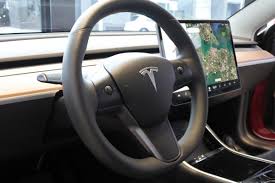Das tesla model s plaid wurde am rande der neuen teststrecke von tesla im kalifornischen fremont von elon musk vorgestellt. Ganz Ohne Tierisches Leder Tesla Ist Jetzt Vegan