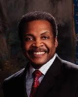 The Envy of the World: On Being a Black Man in America: Cose, Ellis:  9780743428170: Amazon.com: Books