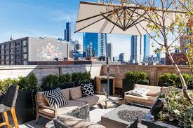 Check out these rooftops, and the scenery that accompanies them! The Best Rooftop Bars In Chicago Chicago The Infatuation