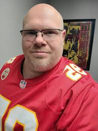 please wear me jersey and cap for chiefs