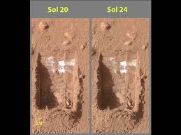 The target landing area of nasa's perseverance rover is overlaid on this image of its landing site on mars, jezero crater. Nasa Phoenix Mars Lander Confirms Frozen Water