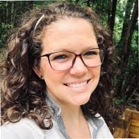 Robyn Mabe's Instagram, Twitter & Facebook