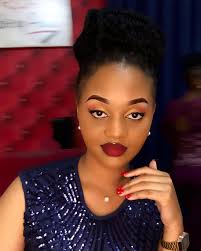 Simple makeup and hair done by us Booking 0657292650 Hair passion twist  @darlinghairtanzania TUPO TEGETA AZANIA Makeup products from  @makeup_storetz @makeup_storetz @makeup_storetz