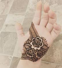 Top Rose Mehndi Designs Die Cynosure Aller Augen Sein Haarpflege Tipps Und Tricks Fur Kraftvolles Glanzendes Haar Rose Mehndi Designs Latest Mehndi Designs Mehndi Designs For Kids