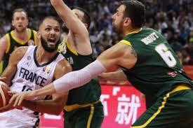 Le championnat du monde de basket, ou fiba basketball world cup, n'a sans doute pas l'aura du mondial de football, mais il figure bel et bien parmi les évènements sportifs les plus anciens et surtout les plus réputés auprès des amateurs de basket comme des parieurs depuis quelques années. Basket Coupe Du Monde H Revivez La Petite Finale France Australie Sport 365
