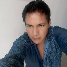 Abraham Junior's Instagram, Twitter & Facebook