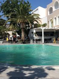 Největší český výrobce bazénů i zastřešení v evropě. Obed V Hotelu Makarios Kalamary A Rajce Plnene Ryzi Picture Of Makarios Hotel Santorini Tripadvisor