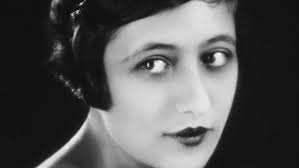 Nitrate Flames (Mirko Stopar, 2014)