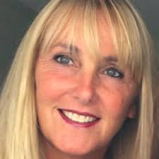 Helen Gourley Nash (@helnash)