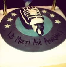 We did not find results for: Adi Sina Si A Sarbatorit Aseara Ziua De Nastere Uite Cine A Fost Alaturi De Artist Si Ce Cadou Inedit A Primit