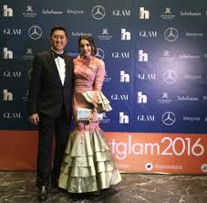 Amelia henderson bukahlah suatu wajah yang asing dalam dunia lakonan tanahair. Facebook