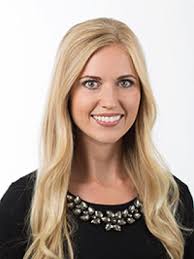 Kara Applegate's Instagram, Twitter & Facebook