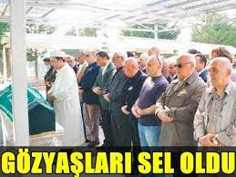 Mürvet şen, zincirlikuyu mezarlığı camii'nde kılınan cenaze namazının ardından defnedildi. Usta Oyuncu Sener Sen In Aci Gunu Sen Onceki Gun Annesi Murvet Sen I Son Yolculuguna Ugurladi Ucankus