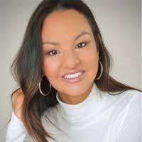 Krystal Lockett's Instagram, Twitter & Facebook