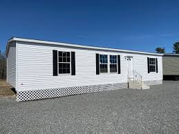 Showcase homes is pleased to offer high quality and affordable double and single wide manufactured homes built by redman homes and eagle river homes. Double Single Wide Showcase Homes Of Maine