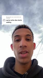 Tênis Mandrake Oakley: O Estilo para Montanhismo