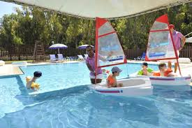 primeras clases de vela en la piscina de club med kamarina sicilia