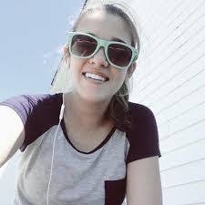 Kendra Aldrich's Instagram, Twitter & Facebook