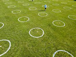 Trinity bellwoods park is a popular location for many downtown residents and the painted physical distancing circles will help keep people safe while using the park, officials stated in the release. Blogto On Twitter Someone Is Spreading Joy In Toronto By Dropping Off Puzzles Inside The Social Distance Circles At Trinity Bellwoods Park Toronto Trinitybellwoodspark Trinitybellwoods Puzzles Ourcommunityto Https T Co 5gimykrf8b