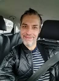 Robin Grissom's Instagram, Twitter & Facebook