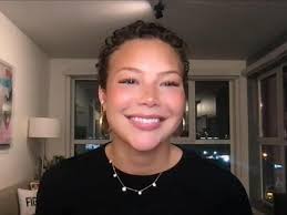 Isabella Strahan talks about documenting her cancer journey