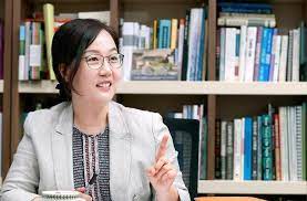 * 본 콘텐츠는 쿠키뉴스 및. ê¹€í˜„ì•„ ìœ ì€í˜œ ë‚¨íŽ¸ íšŒì‚¬ ì´ì‚¬ë¥¼ ì˜ì›ì‹¤ 7ê¸‰ ë¹„ì„œë¡œ ì±„ìš© ì•„ì£¼ê²½ì œ