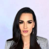 Blanca Salinas's Instagram, Twitter & Facebook