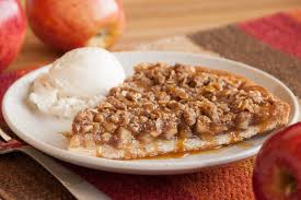 Oatmeal Apple Crisp Pizza Rhodes Bake N Serv The Fun Fall Flavors Of Apple Crisp Baked On A Pizza Cru Apple Crisp Pizza Apple Crisp With Oatmeal Apple Crisp