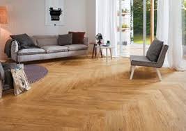 Weichere steingutfliesen können sie bequem mittels fliesenlochboy und hammer bearbeiten. Feinsteinzeug Schneiden So Geht Es Jonastone