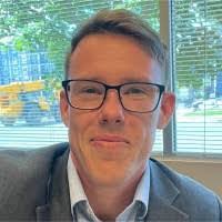 Cameron Roe's Instagram, Twitter & Facebook