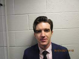 I am not a fan of drake bell as well as caitlyn jenner but i still respect them. Wtmemmlnbvvscm