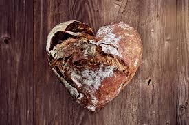 Das rührt daher, dass diese form von getreide nicht ganz so überzüchtet ist wie weizen und deshalb auch bekömmlicher sein kann. Brot Backen Ohne Hefe Tipps Leckere Rezepte