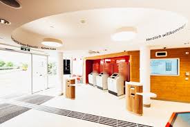 Commercial banking corporate & investment banking wealth management other. Unicredit Bank Austria Als Arbeitgeber Gehalt Karriere Benefits Kununu