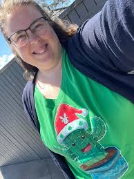 When your friend with a vinyl printer is part of the in joke. 🍆🌵🙋‍♀️🤯