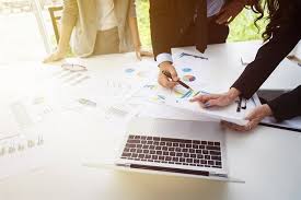 Although, most of the time, it refers to small software implementation projects. 5 Basic Roles In Project Management
