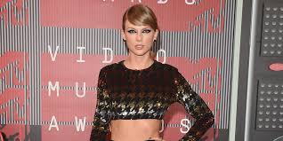 Ist da nicht irgendetwas anders bei taylor swift (26)? Taylor Swift Traumt Von Ex Freund Desired De