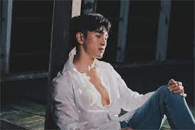 張立昂（英文名：marcus chang，1983年5月28日 － ），出生於台灣 台北市，台灣 男演員及歌手。 2014年參演電影《等一個人咖啡》出道，其後主演多部人氣偶像劇，包括2016年《1989一念間》、《浮士德的微笑》、2018年《三明治女孩的逆襲》及2020年《浪漫輸給你》。 被粉絲稱是栗子王國的「國王」，粉絲. Hikru2rfuczfim