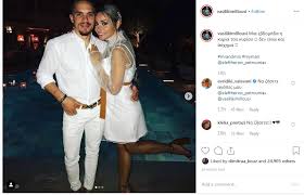 Maybe you would like to learn more about one of these? Basilikh Milloysh Pantreythke Ton Leyterh Petroynia Kai To Anakoinwse Sto Instagram Pagenews Gr