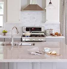 And that's a snow storm y'all #chicagoweather pic.twitter.com/nr1acnjl3m. Viatera Snow Storm Quartz Countertops Design Ideas